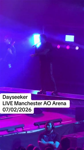 DAYSEEKER - CRYING WHEN YOUR DANCING (LIVE) MANCHESTER AO ARENA - 07/02/2026 #shorts #short