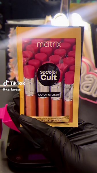 How to Remove Blue Dye and Transform Hair to Blonde with Matrix Color Eraser