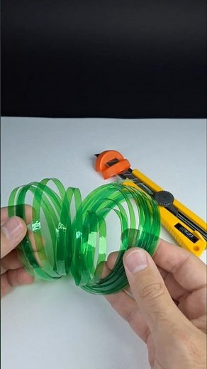 Cool DIY: Easiest plastic bottle cutter ever! #tricks #diy