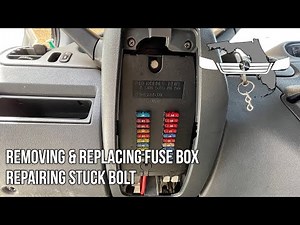 How to access the internal fuses of the Mercedes Sprinter
