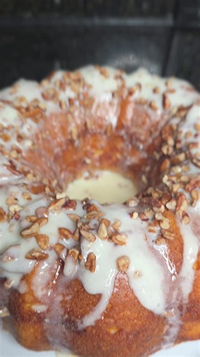 Your Saturday plans just got a lot sweeter. ​We’re bringing the fan favorite Sweet Potato Honey Bun Cake. ​ 💕Individual slices for a quick fix ​💕Whole bundt cakes for the table ​Come see us this Saturday and grab yours before they're gone! #sweetpotatohoneybuncake #duvaleats #tinytreatstation #jacksonvillebaker