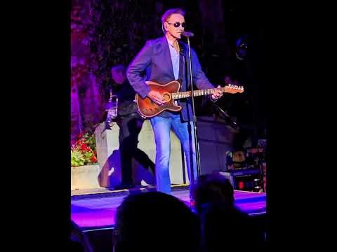 Chicago playing their number 1 hit of entire 1989 “Look Away” in 2025 with Neil Donell