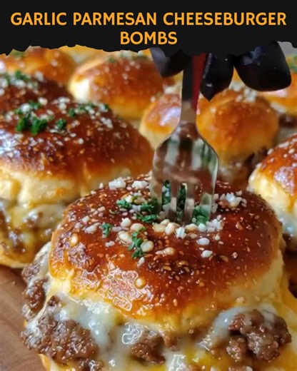 Garlic Parmesan Cheeseburger Bombs Recipe ⬇️ first CO.M.N.T ⬇️⬇️ | Easy Dinner Recipes By Juliet