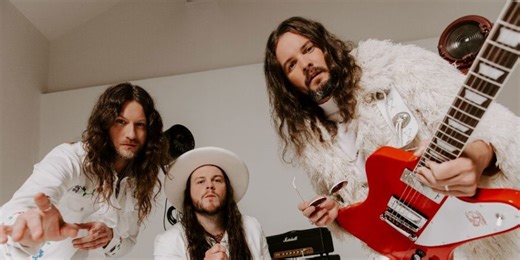 Goodbye June - zeigen Video zu "Three Chords" • metal.de