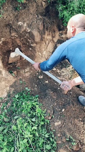 Digging Techniques for Easy Hole Creation