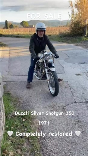 FOR SALE: This very rare and completely restored Ducati Silver Shotgun 350 from 1971. Like new, Inclusive Certificate from Ducati. Matching Numbers and many pictures available from the restoration. The Ducati is located in France. Interested? Contact us or visit the website: https://www.vintagemotorcycles.nl/buy/ducati-silver-shotgun-350-from-1971/. #ducati #ducatisilvershotgun #silvershotgun #ducatisti #ducatiofinstagram www.vintagemotorcycles.nl Hoog Vaartje 9, 5712BZ Someren-Eind The Netherla