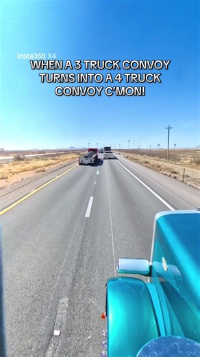 We were cruising to SOCAL when we caught up to a good buddy of ours and well you know the rest! Always a great time busting a convoy with @Matias Romero @Erik Gonzalez @Jorge Marquez 🙏🏽🙌🏽 #oldschooltruckin#convoy#kenworth#peterbilt#flatbedder