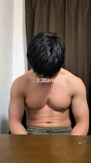 睡魔との戦いに勝利し、筋トレをするオトンの日常。#vlog #日常 #筋トレ