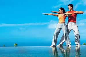 Flacher Bauch in vier Wochen: Das Intensivtraining für zu Hause