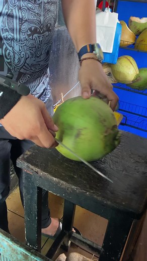 #coconutmonster #asmr #asmrsounds #satisfyingvideo