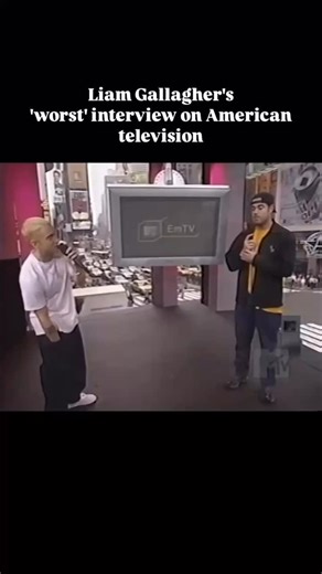 'God bless America' 😂 (MTV Total Request Live, 2000) | Oasis Mania Fanpage