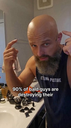 These head shavers let you shave your head in a couple of minutes without turning the bathroom into a barbershop. Every year we update our list to find the leading one out there. This time we've tested over 20 different devices when checking the blades, battery, water-resistance, and even built-quality and warranty. Check our updated list. | A gift with a memory