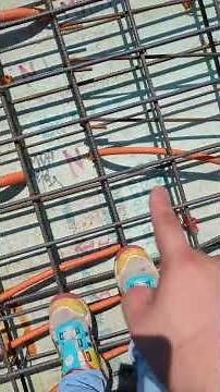 【電気工事】100mmのスタイロフォームにスラブ配管