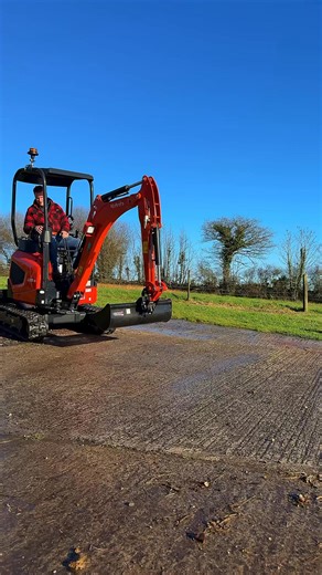 Walk round of the Kubota U18-5 digger - how easy it to maintain and use? #kubota #digger #kubotaengine #kubotaexcavator #excavator | Machinery Nation