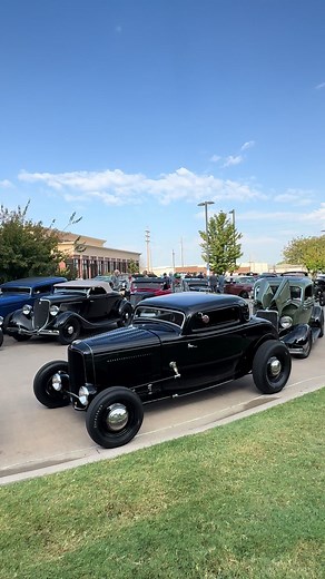 Gathering at the ROC is in full swing and it’s just a Thursday morning! It is a special time of year in Oklahoma! @the_gathering_at_the_roc #gatheringattheroc #gatheringattheroc2024 #hotrods #hotrodvideo #opposingcylindersproductions