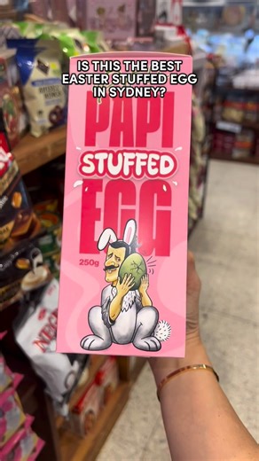 This might be the best Easter stuffed egg in Australia! The Papi Stuffed Egg is wrapped in a thick pistachio couverture chocolate shell, coated in golden caramelised pistachios. Crack it open to reveal the ultimate indulgence - loaded with Pistachio Papi spread, creamy white fondant, and two crisp savoiardi biscuits for the perfect snap-crunch-melt moment. Strictly limited edition. Available at Westpoint Deli in Blacktown. Follow @foodblogs for more food finds! #pistachio #eastereggs #sydneyfood