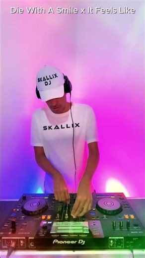 Die With A Smile x It Feels Like #dj #livemashup #music