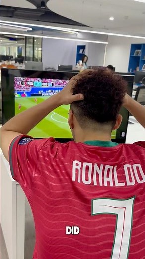 Mirror your Samsung to your Roku TV #rokustreaming #roku #worldcup #ishowspeed #ronaldo #cr7