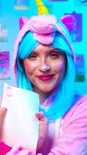 Lips & Eyes Art from FINGERPRINTS?! 💋👁️ #DIYKidsArt #ViralCraft