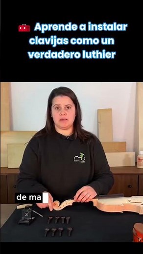 🔩 INSTALAR CLAVIJAS CON PRECISIÓN\n\nMaría Machado muestra cómo ajustar clavijas con herramientas de…