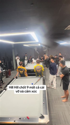 Hill Hill: Cảm Xúc Ở Pool Lúc 2h Sáng