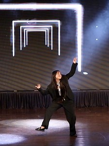 197K views · 12K reactions | Stage Performance at Mumbai 殺來 #dance #trending #explorepage | Gunjan Sinha Dance Deewane3 | Facebook