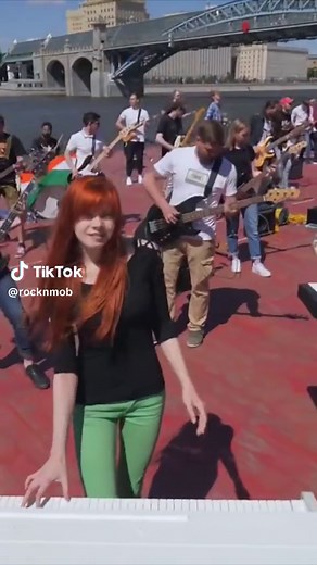 #livinonaprayer #rocknmob #bonjovi #livinonaprayer #moscow