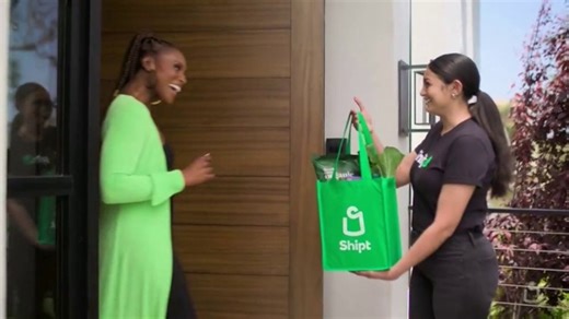 Shipt TV Spot, 'Delight in Every Delivery: 14-Day Free Trial' Featuring Issa Rae