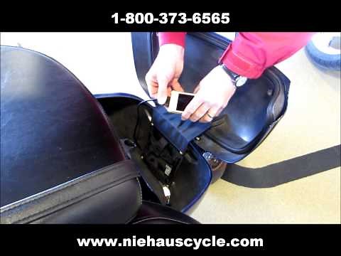 2013 V Star 1300 Deluxe - Stereo operation