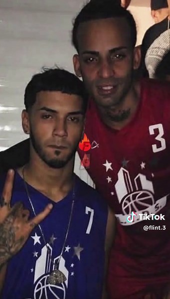 Farruko: La Tiradera de Anuel AA y Arcángel