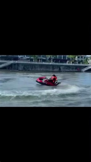 Electric jet boat REBEL