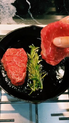 Anybody else get triggered by the sizzle? #fyp #foryou #food #foodie #steak #sizzle #papi