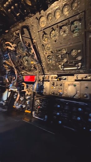 An excellent cockpit tour of Avro Vulcan XL360 by the very knowledgeable Roger at the Midland Air Museum in Coventry #avrovulcan #vulcan #xl360 #vbomber #deltalady #midlandairmuseum | Military Update