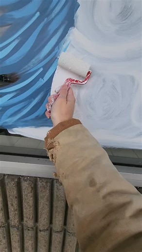 The first of the Christmas and Winter windows is up! I went all the way out to Coeburn VA for this one. Too bad Oma's House Authentic German Food was closed. Could've used a hearty warm meal after this cold morning. | Spot of Color