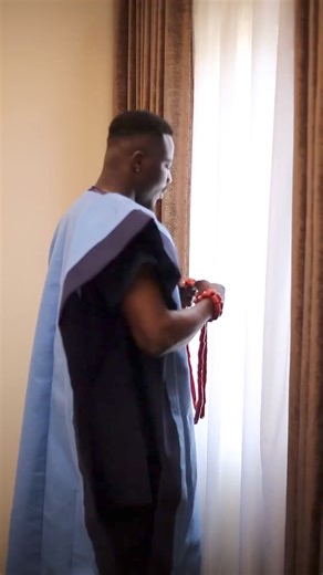 Introduction glow👏🏽👏🏽 Ujei Aju Nfianwe, Mercy Queen Atang Ex-Big Brother Naija Housemates is now officially, a Yoruba queen, you can now address her as Mrs Oyekanmi Adedeji💙❤️ Congratulations, Mercy Queen Atang, as you become IYAWO DEJI, we wish you a martial bliss with your Ife Mi 🥰💙. Bride’s Outfit: V' Spangles Makeup: Margaret of mimzmakeover Hairstylist: Emy-Claire Enerson Groom’s Cap: Kemcy’stouch Gele: Glogele Photography: Frankie Frank #akwacrossweddings #ibombride #yorubagroom #ak