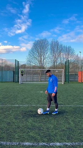 This might be one of my best ever! ⚽️🔥 #football #soccer #trickshot | Jeremy Lynch