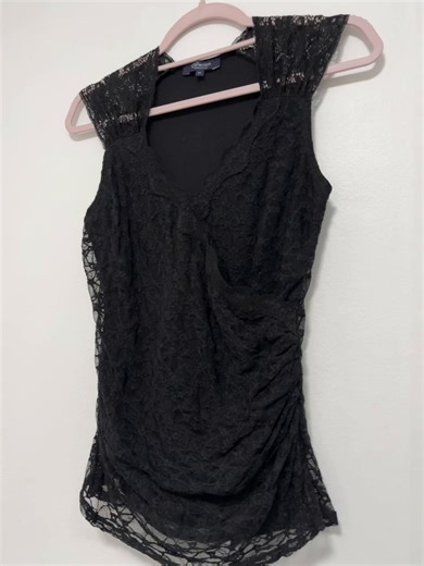 ✨STOP SCROLLING✨ This is THE ultimate Y2K lace moment you’ve been manifesting. Giving 2004 club night energy, Paris Hilton would 100% approve. Pair with low-rise jeans glossy lips and you’re THAT girl. 🖤 It’s serving vintage glam, soft grunge, and main character vibes all in one. 👀 And guess what? It’s LIVE on Vinted rn… but not for long. Run, don’t walk. 🏃‍♀️💨 #Y2KStyle 🖤 #VintageVibes ✨ #VintedFinds 🔥 #OOTDGoals 💋 #Early2000sMood 💎