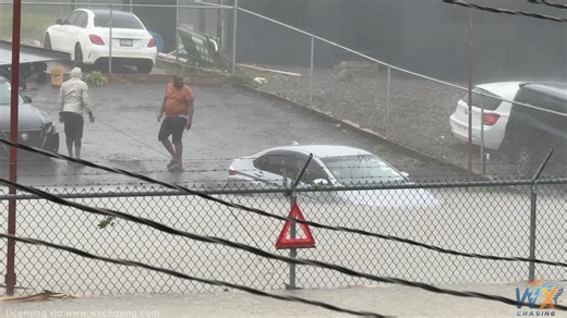 Earlier: Mandeville area of Jamaica... Damaging winds and flash flooding are wreaking havoc all over town. #melissa #hurricane #jamaica #mandeville | WXChasing