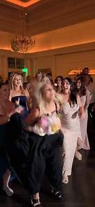 152K views · 1K reactions | There are two types of girls at weddings 藍 | Hannah Stocking | Facebook