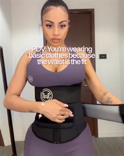 Comment down if you can relate 💅🏻⏳ Showing up to your workout in the most basic fit… because your waist is the fit 😌💪🏽 No fancy sets needed when the Vapor Define Band is doing the work. Built with our ThermaTech lining to turn up the sweat and give you serious core support during training, it’s the extra push that makes even a simple workout outfit hit harder ⏳ Click the link in our bio to get yours 🔗 | What Waist