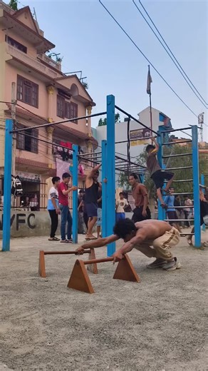 If you want to learn calisthenics skills let me know, #da_kelx #calisthenics #nepal