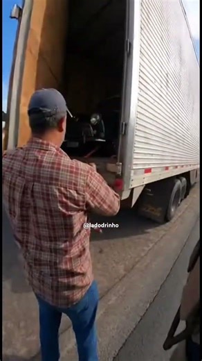 GIANT: MINI COOPER S