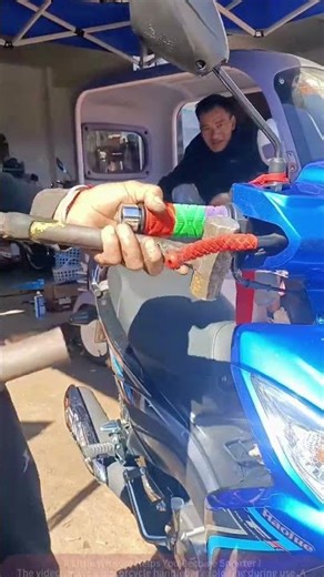 Motorcycle Handlebar Exploded? On-Site Disassembly with Hammer and Wrench!