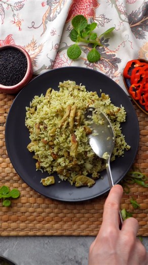EASY Protein-Packed Fried Rice with Jamaican Thyme 🌿 #plantbased #cooking #recipe #budgetfriendly