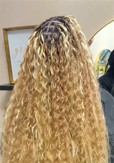 VIP MEMBERSHIPS HAVE ARRIVED!🙌🏽❤️ Lock in your membership asap to save money on UNLIMITED styles this spring & summer! Book your appointment in our bio 🔗👆🏾 appointments required Sun - Mon & walk-ins welcome Tues-Sat until 6pm #eroshairbeauty #24hrbraidandtakedownlounge #braiders #hairtakedown #inglewoodbraiders