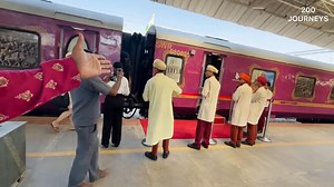 Golden Chariot 1st Class Thali Lunch Onboard | 200Journeys