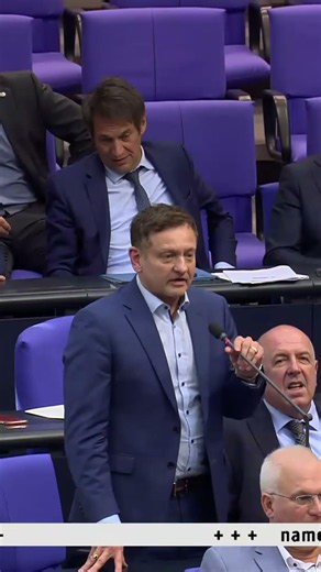 Das freundliche Gesicht der SPD, Ralf Stegner, wirft der AfD Landesverrat vor...