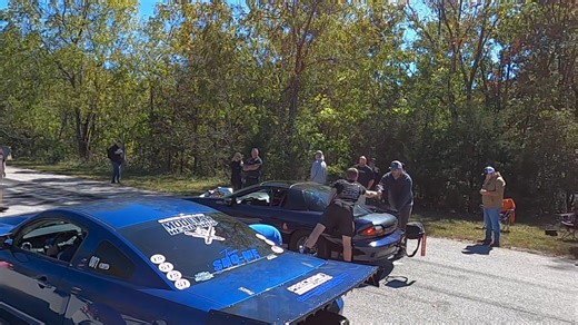 Check out the Mustang Geting it done!!! No Prep Backside race. | Extreme 660 Drag Racing