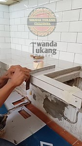 1.9M views · 6.8K reactions | tutorial on making the latest minimalist kitchen table #fyp #kitchentable #diy #viral #minimalistkitchen #builder #creative #homerenovation | Wanda tukang channel | Facebook