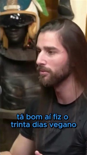 ELE É VEGANO, MAS A CAMUNIDADE NÃO GOSTA DELE!